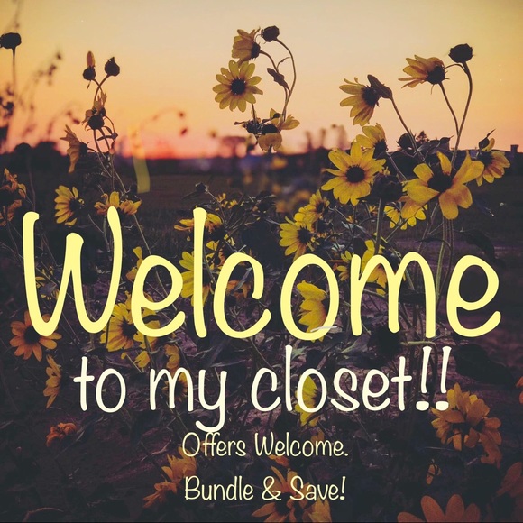 Other - 🌻 Welcome to my closet! 🌻